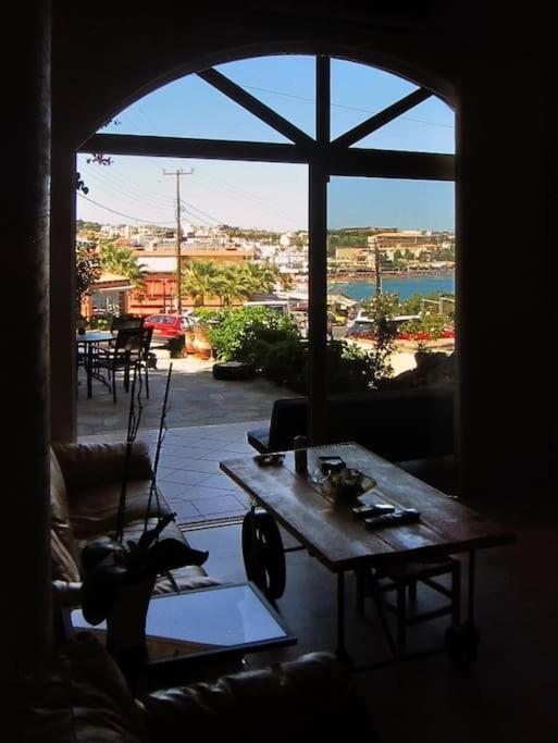 Lenico Beachfront Suites Agia Pelagia  Exterior foto