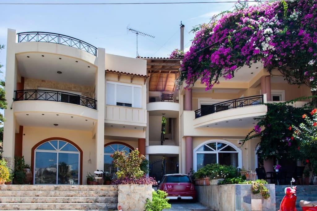 Lenico Beachfront Suites Agia Pelagia  Exterior foto